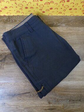 LEGENDARY OUTFITTERS Navy Blue Cargo Pants 32x32 (actual 33x31)
